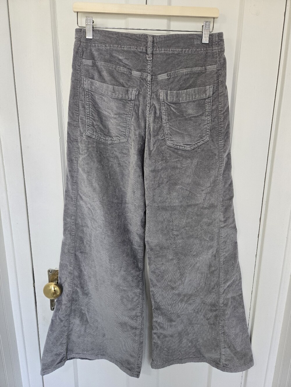 NWT Pilcro The Adi Mid-Rise Frayed Relaxed Flare Pants Corduroy Edition Size 28 - Picture 7 of 11